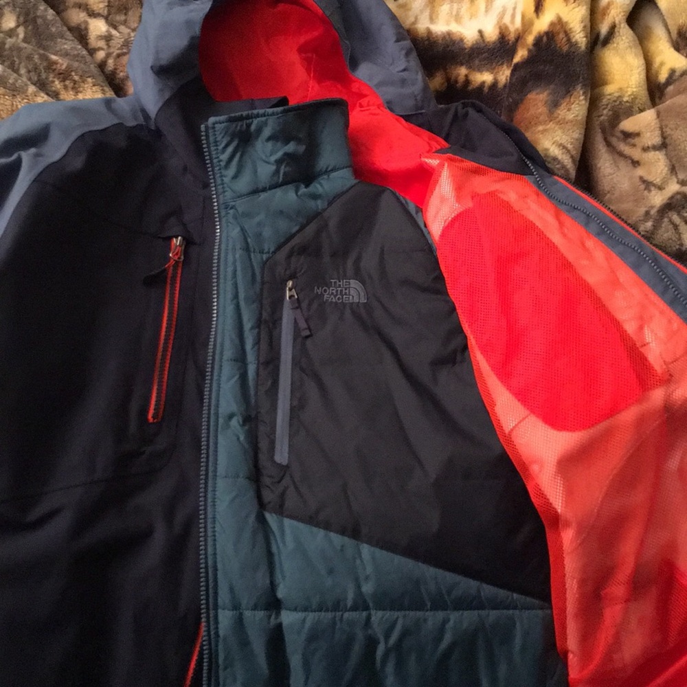 North Face jacket - Picture 6 of 6